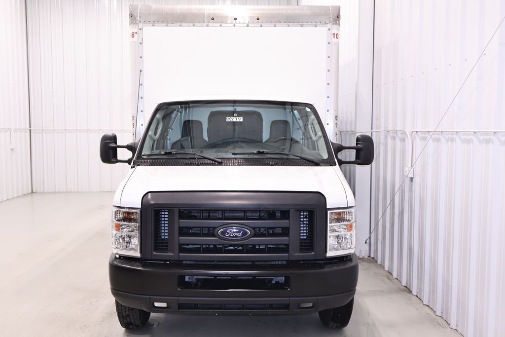 Used 2019 Ford E-450 - photo 6