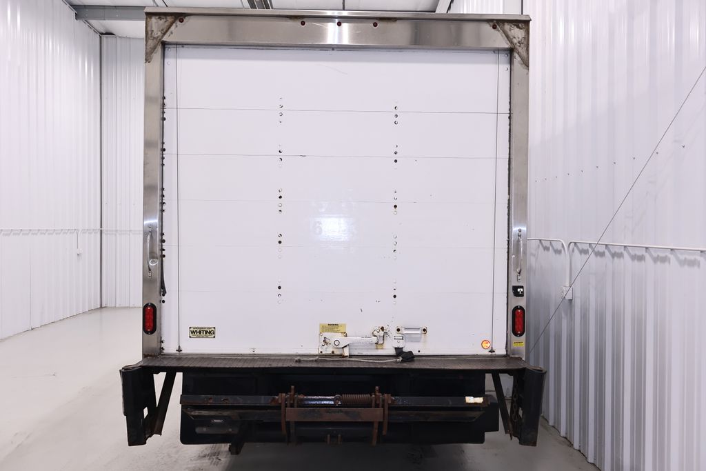Used 2019 Ford E-450 - photo 10