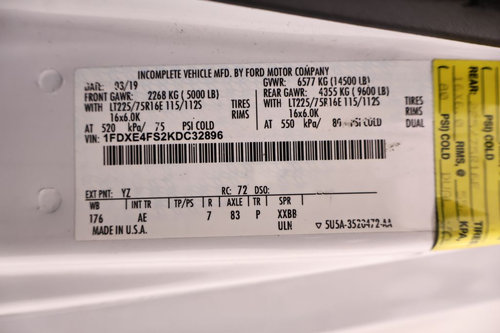 Used 2019 Ford E-450 - photo 36