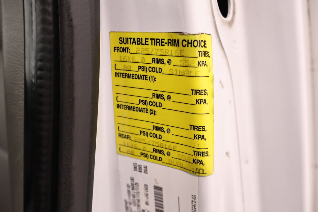 Used 2019 Ford E-450 - photo 37