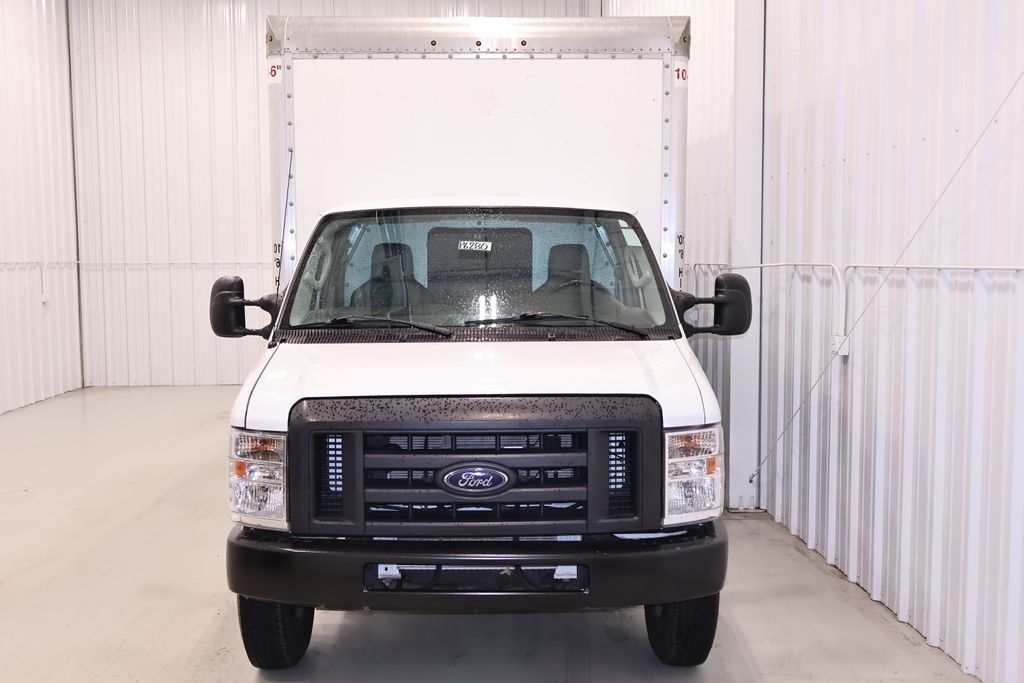 Used 2019 Ford E-450 - photo 6
