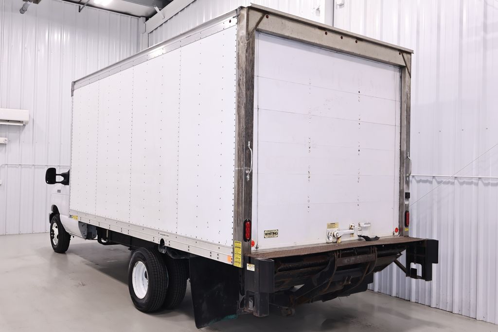 Used 2019 Ford E-450 - photo 9