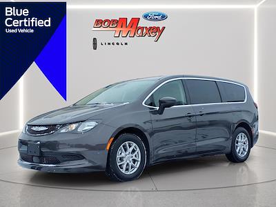 Used 2023 Chrysler Voyager - photo 1