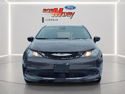 Used 2023 Chrysler Voyager - photo 1