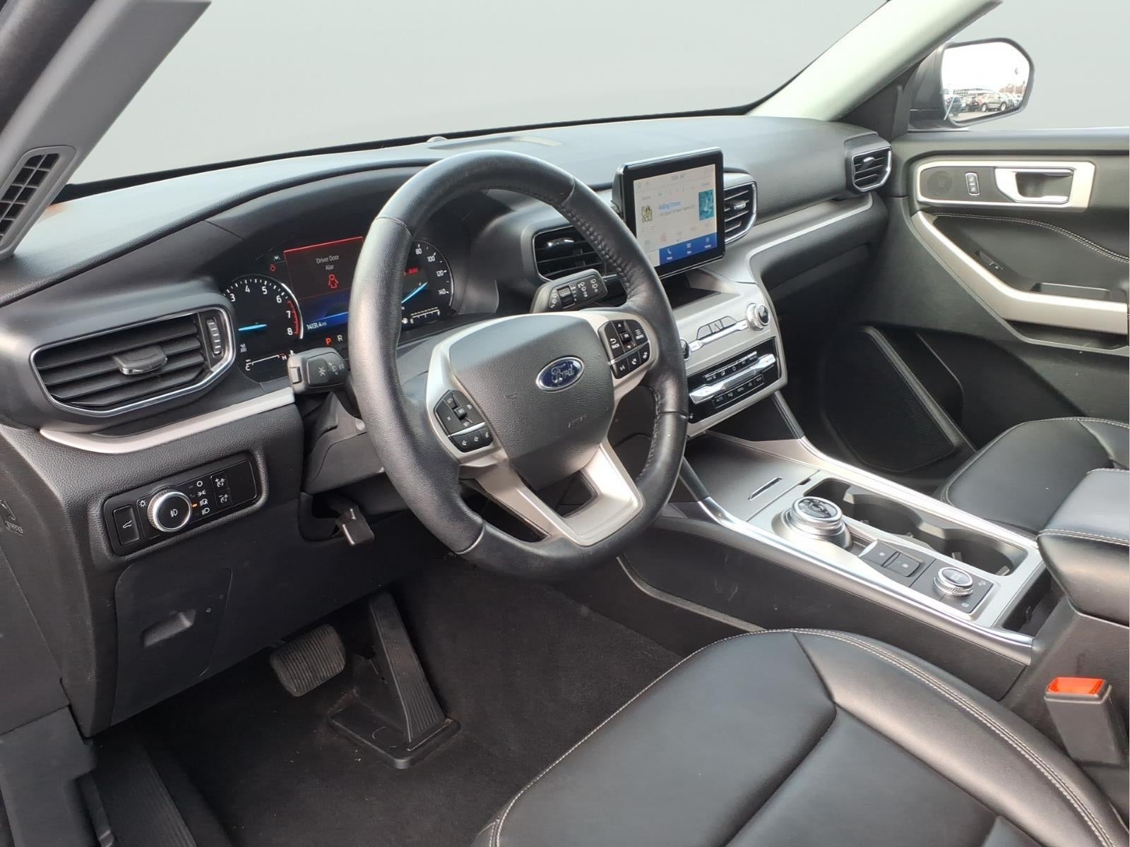 Used 2023 Ford Explorer - photo 9