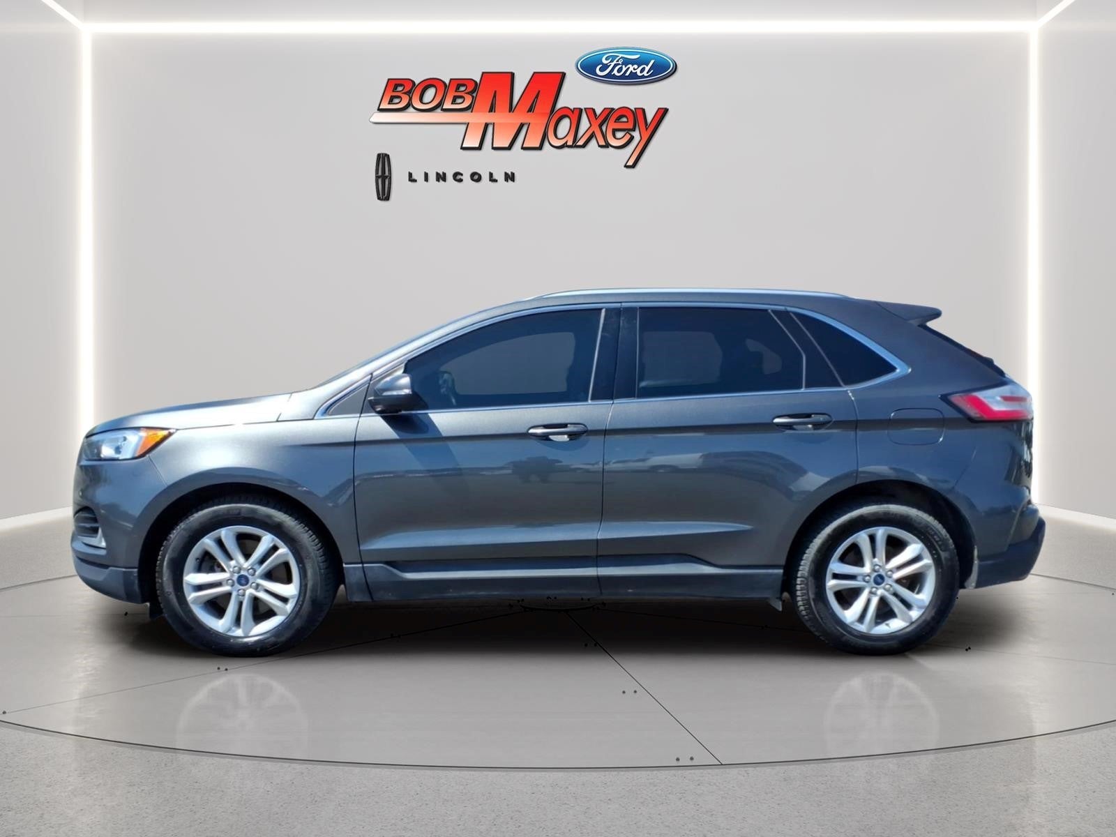 Used 2019 Ford Edge - photo 6