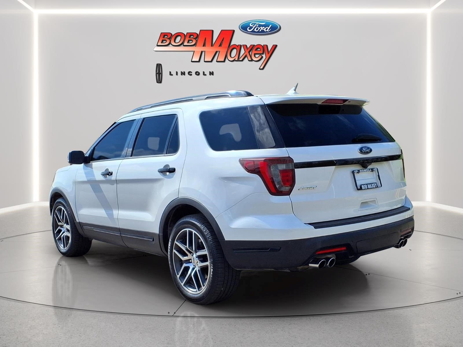 Used 2019 Ford Explorer - photo 9