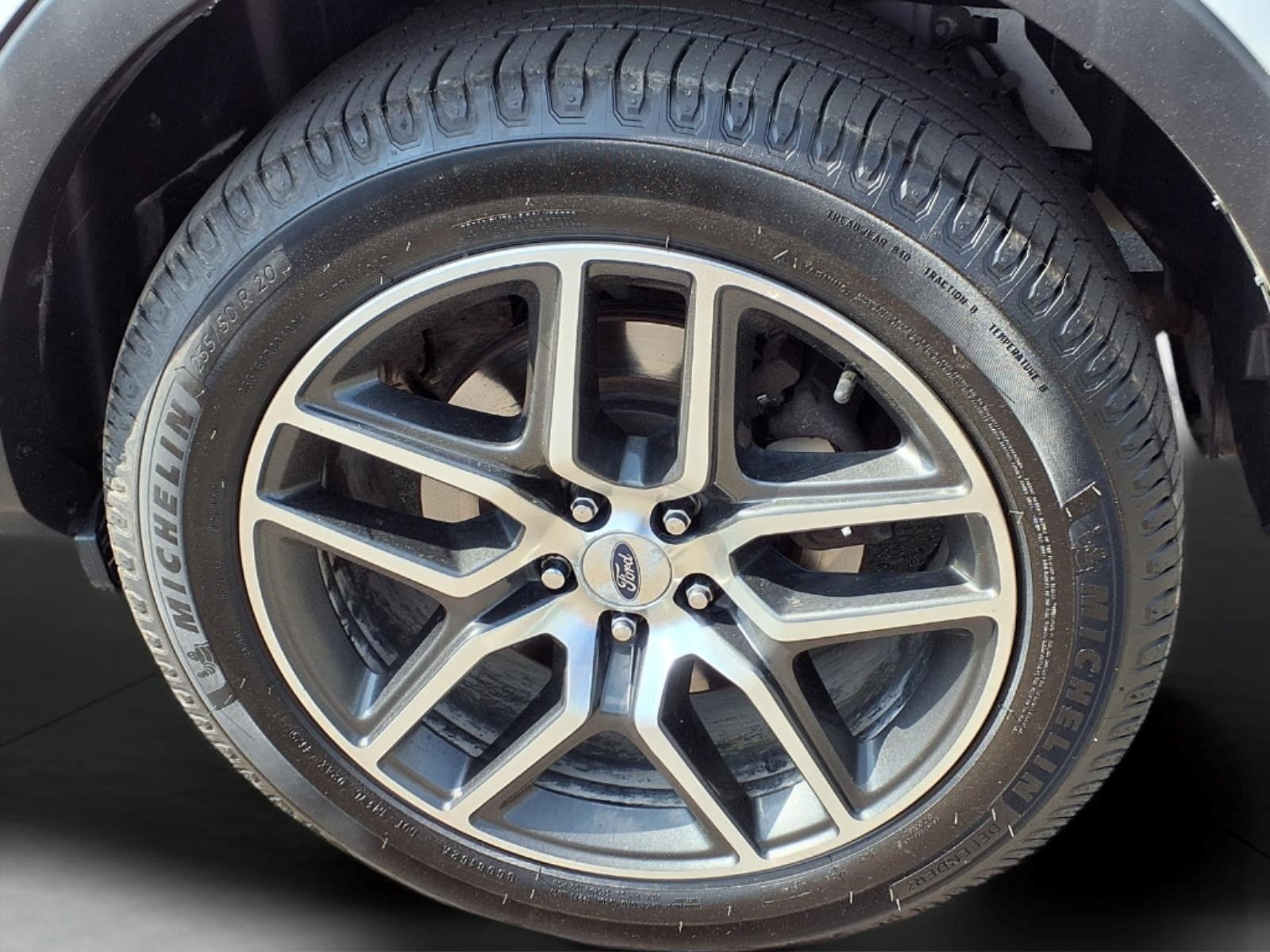Used 2019 Ford Explorer - photo 10