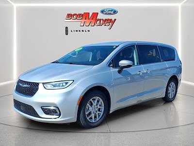 2023 Chrysler Pacifica FWD Minivan for sale #17450P - photo 1