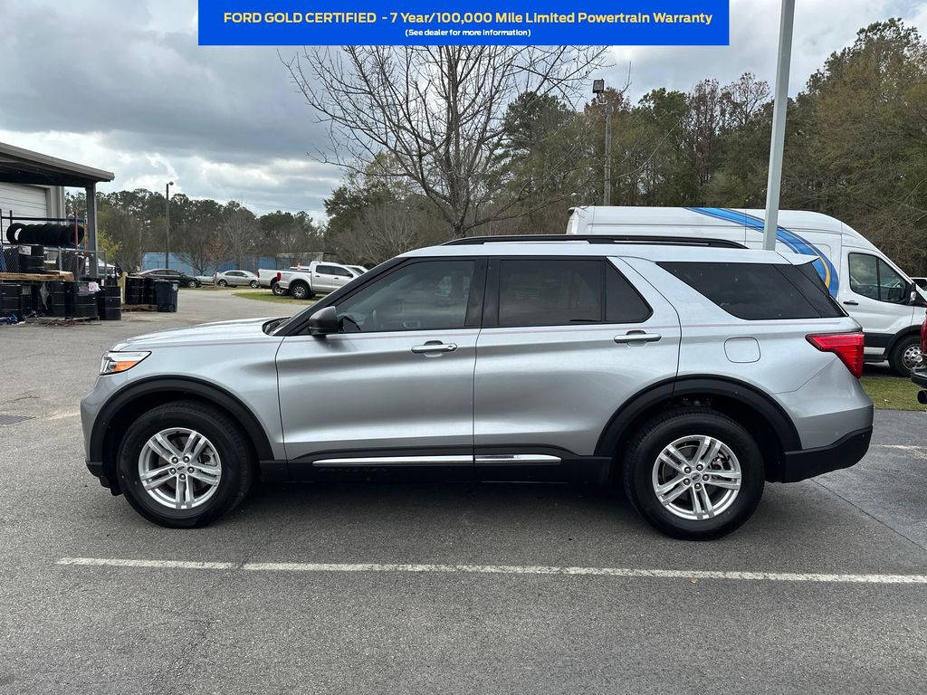 Used 2024 Ford Explorer XLT - photo 2
