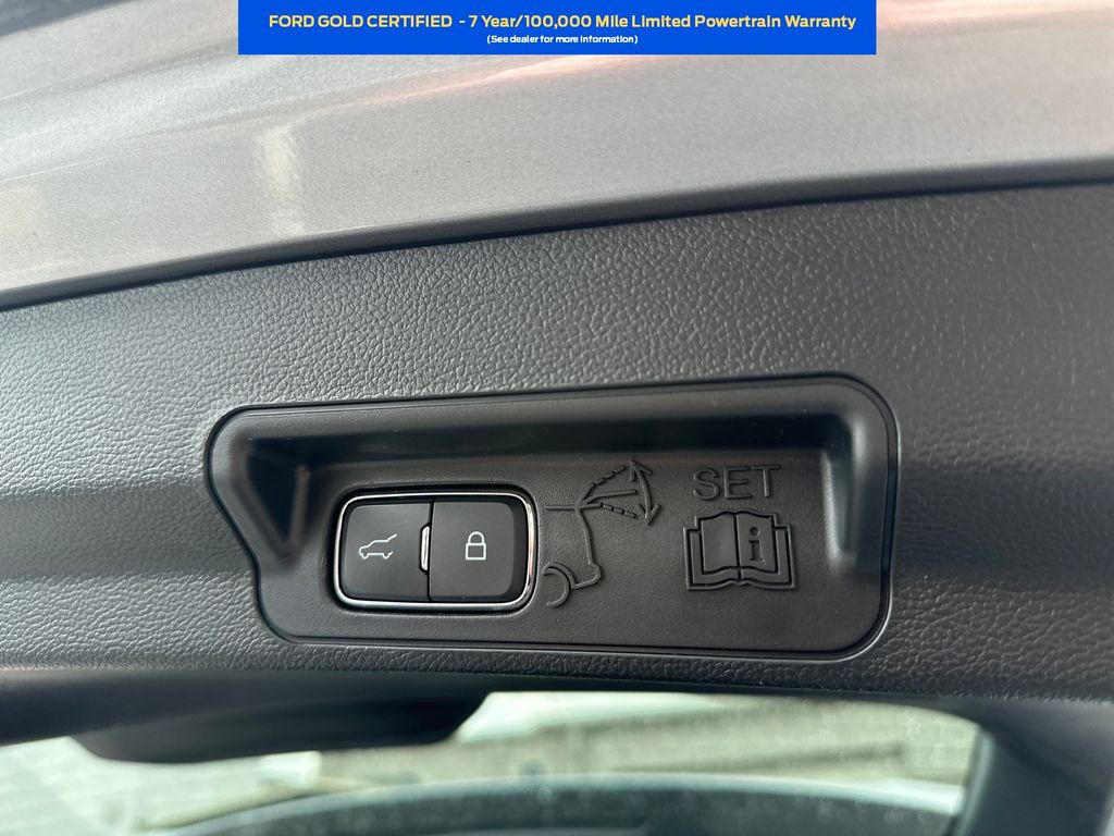 Used 2024 Ford Explorer - photo 32