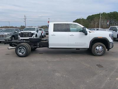 New 2026 GMC Sierra 3500 Crew Cab 60 CA Cab Chassis for sale #UG1336 - photo 2