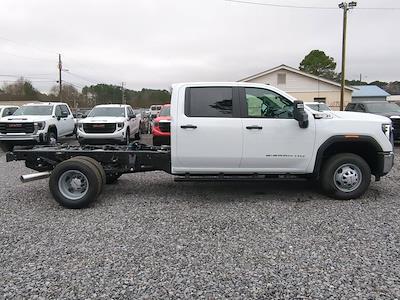 New 2026 GMC Sierra 3500 Crew Cab 60 CA Cab Chassis for sale #UG821 - photo 2