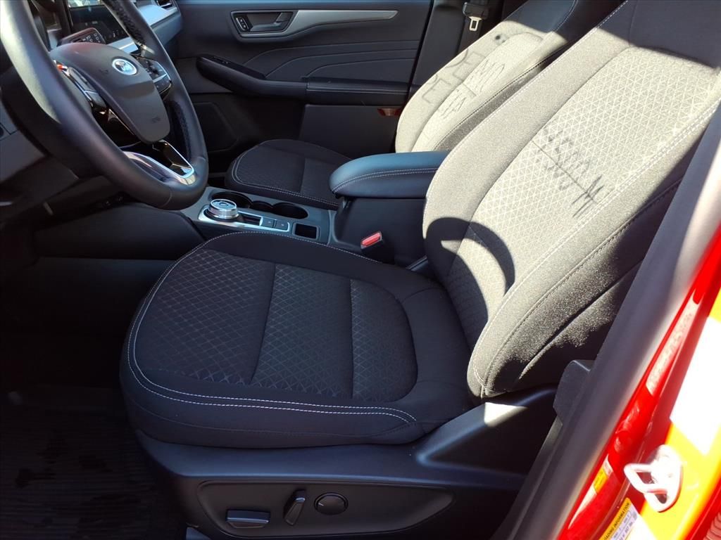 New 2024 Ford Escape - photo 15