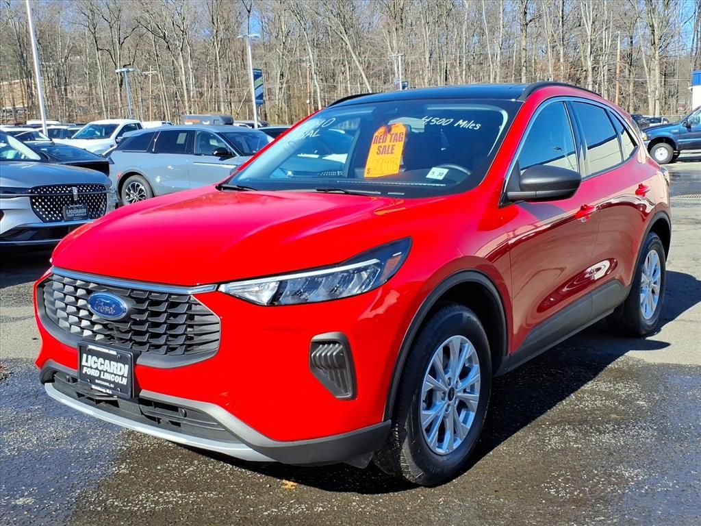 New 2024 Ford Escape - photo 6