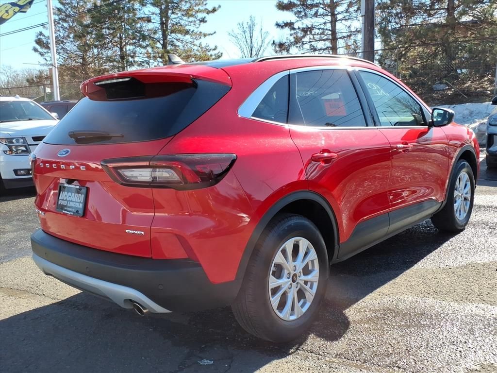 New 2024 Ford Escape - photo 2