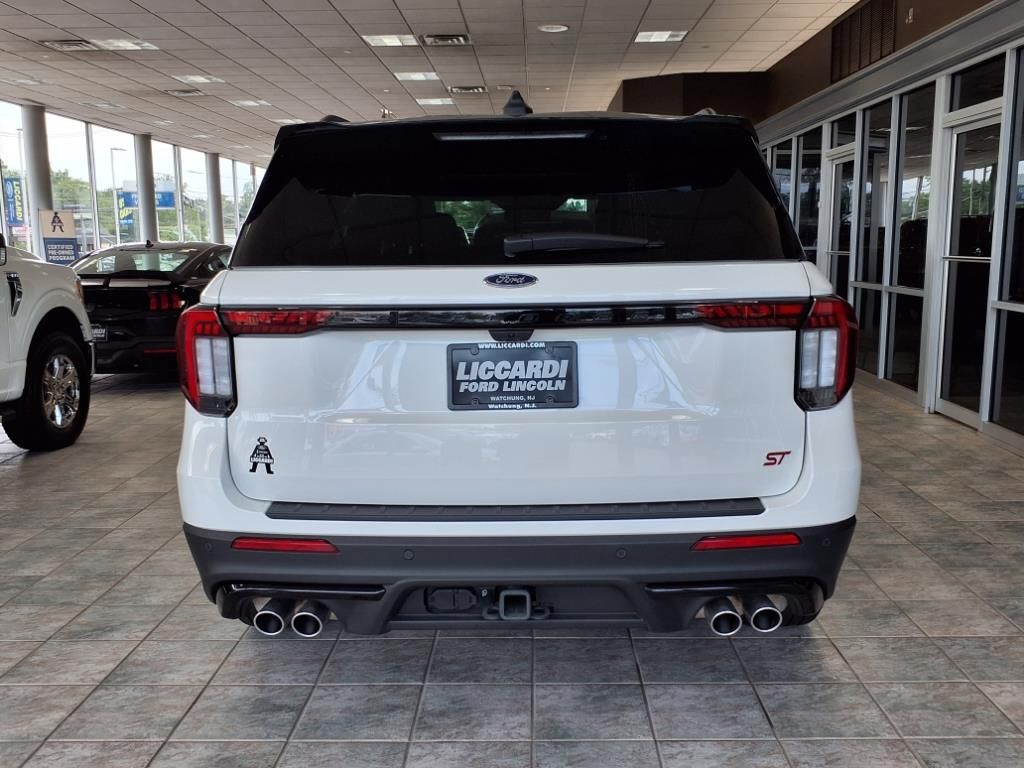 New 2025 Ford Explorer - photo 7