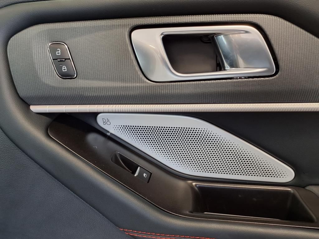 New 2025 Ford Explorer - photo 11