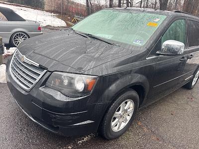 Used 2008 Chrysler Town and Country - photo 1