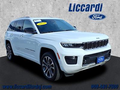 Used 2022 Jeep Grand Cherokee - photo 1