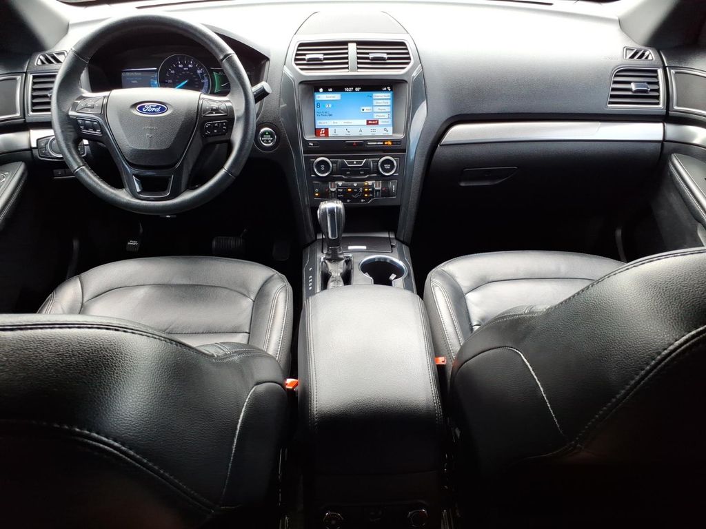 Used 2018 Ford Explorer - photo 12