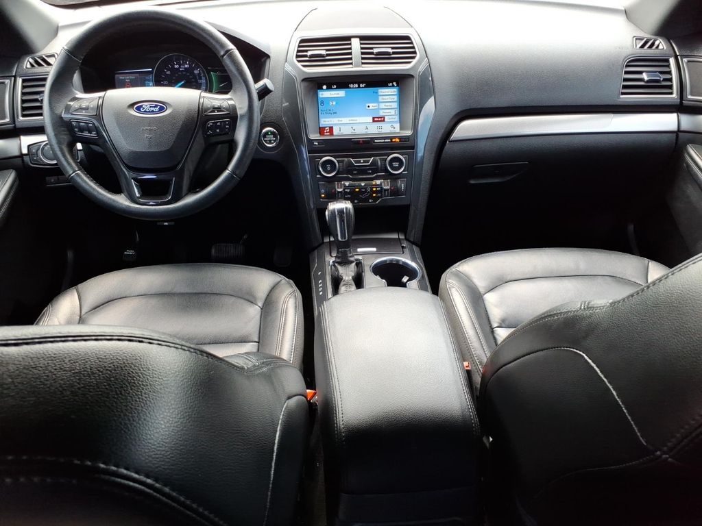Used 2018 Ford Explorer - photo 15
