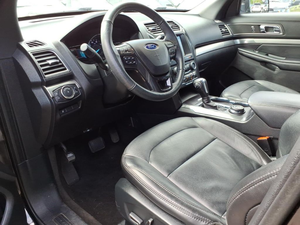 Used 2018 Ford Explorer - photo 18