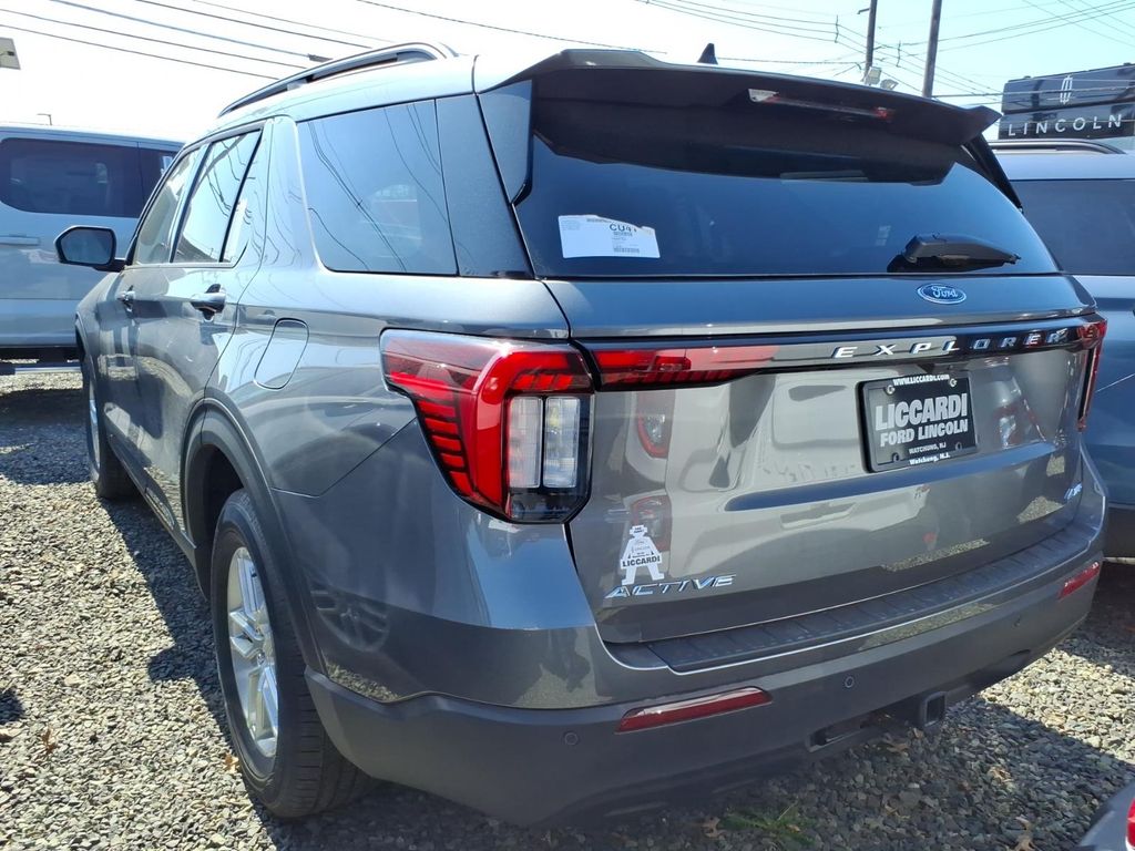 New 2026 Ford Explorer - photo 5