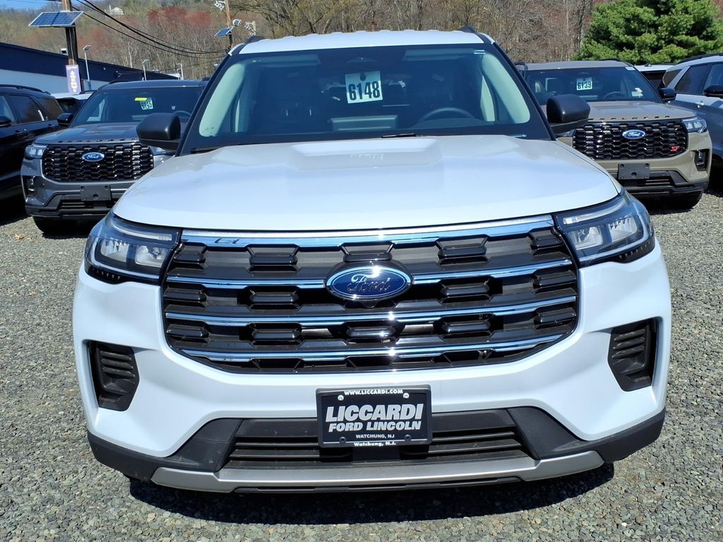 New 2026 Ford Explorer - photo 2