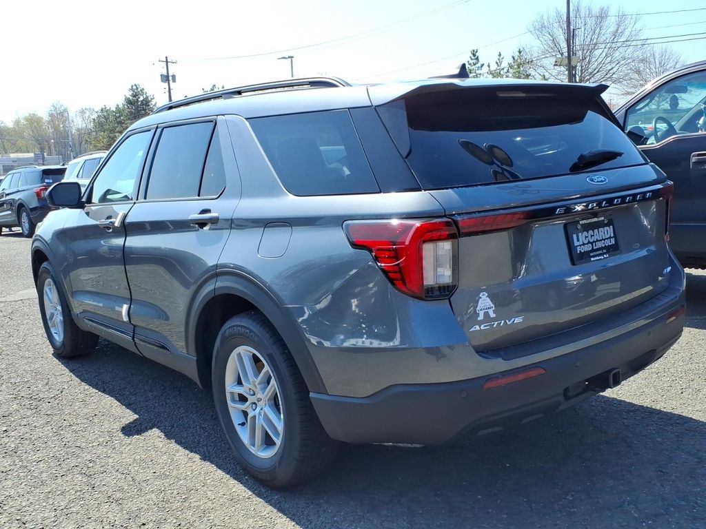 New 2026 Ford Explorer - photo 6