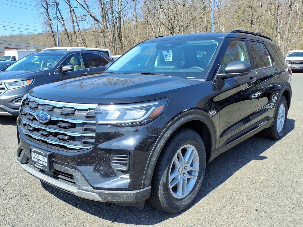 New 2026 Ford Explorer - photo 2