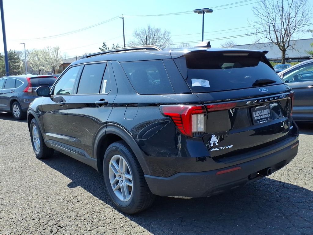 New 2026 Ford Explorer - photo 5