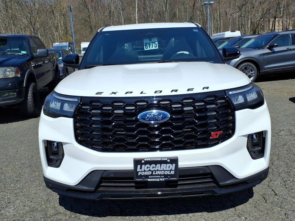 New 2026 Ford Explorer - photo 2