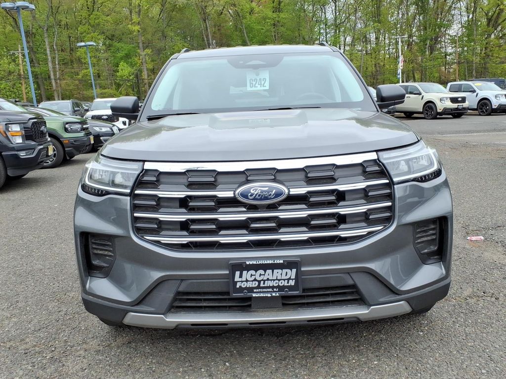 New 2026 Ford Explorer - photo 2