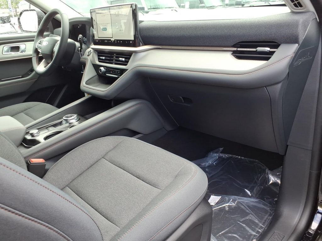 New 2026 Ford Explorer - photo 11