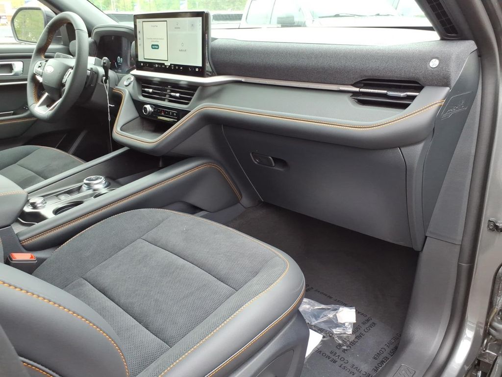 New 2026 Ford Explorer - photo 11