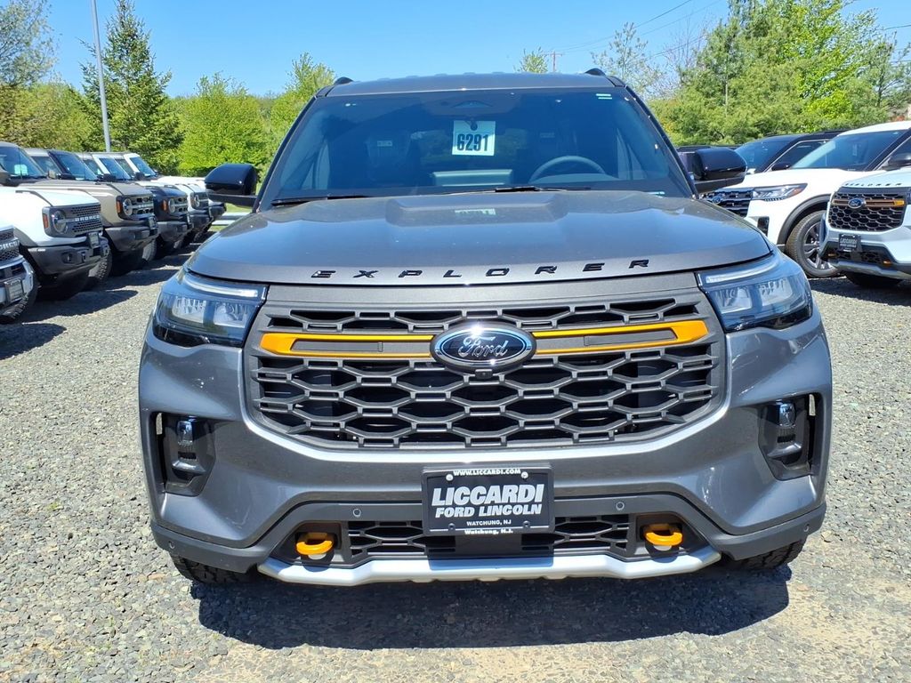New 2026 Ford Explorer - photo 2