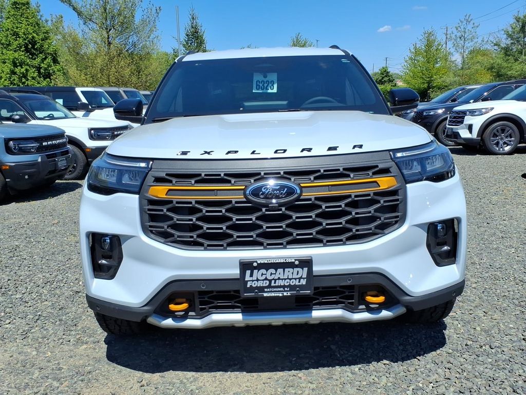 New 2026 Ford Explorer - photo 2