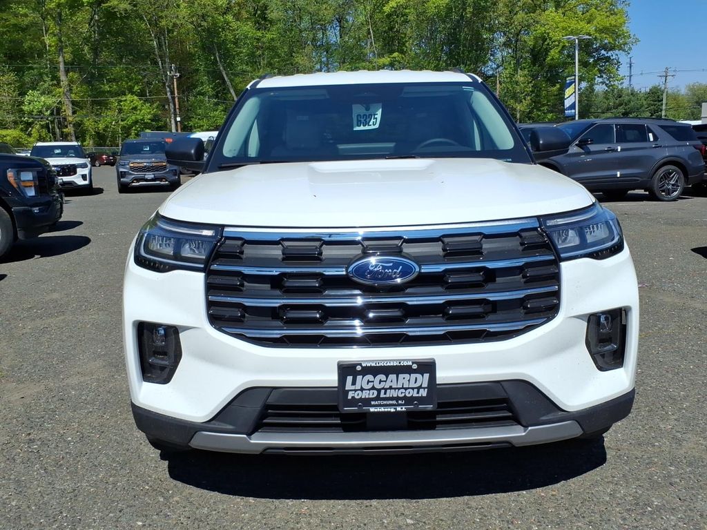 New 2026 Ford Explorer - photo 2