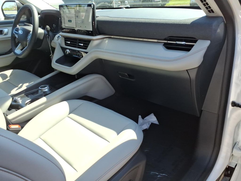 New 2026 Ford Explorer - photo 11