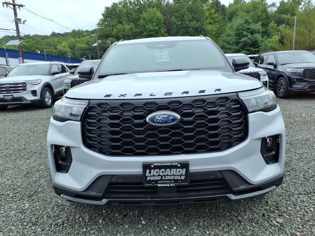 New 2026 Ford Explorer - photo 2