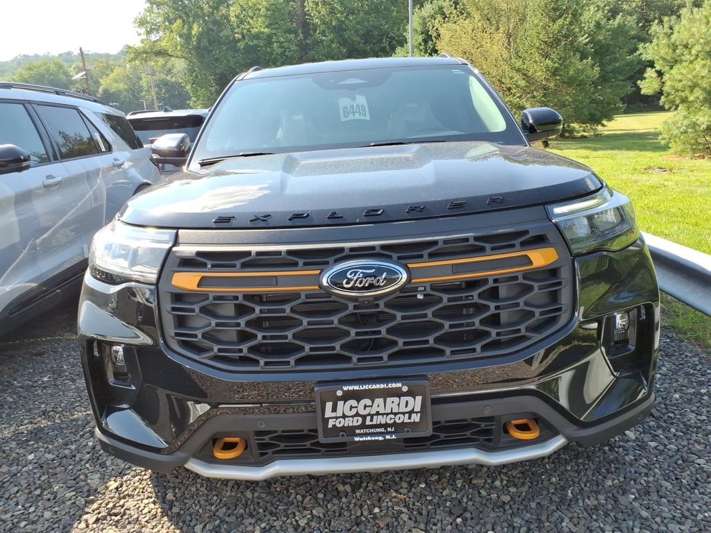 New 2026 Ford Explorer - photo 2