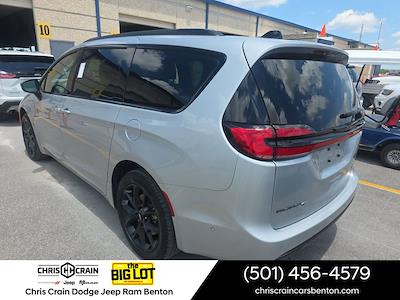 2023 Chrysler Pacifica AWD Minivan for sale #PR554834 - photo 2