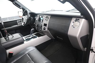 Used 2017 Ford Expedition - photo 2