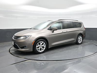 2017 Chrysler Pacifica FWD Minivan for sale #HR794968 - photo 1