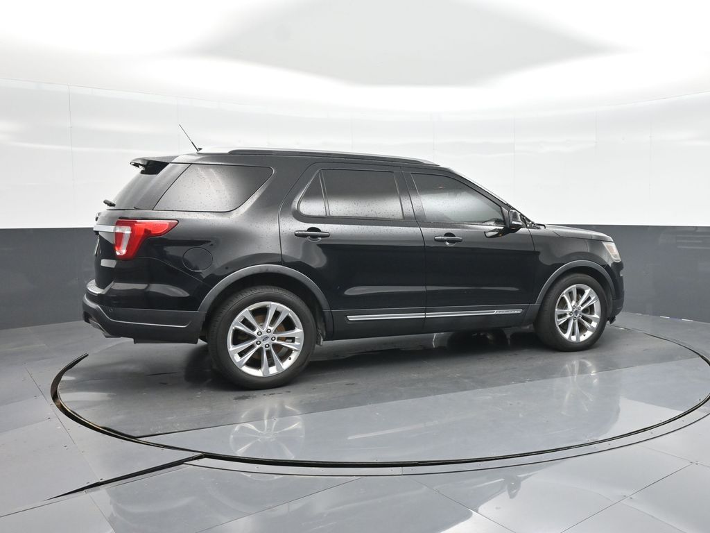 Used 2018 Ford Explorer - photo 11
