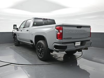 Used 2024 Chevrolet Silverado 2500 - photo 1