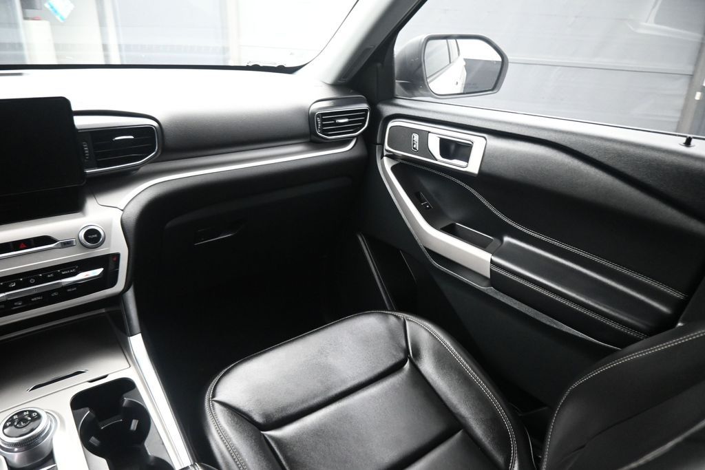 Used 2024 Ford Explorer - photo 24