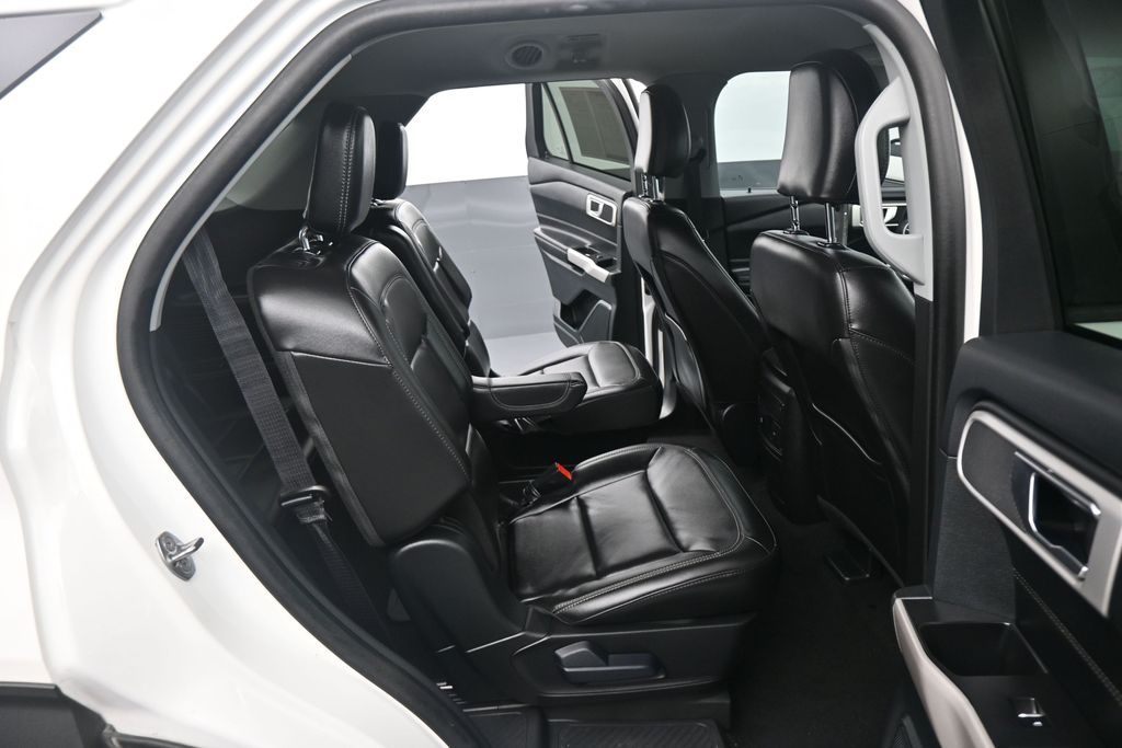 Used 2024 Ford Explorer - photo 6