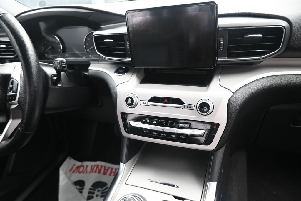 Used 2024 Ford Explorer - photo 9